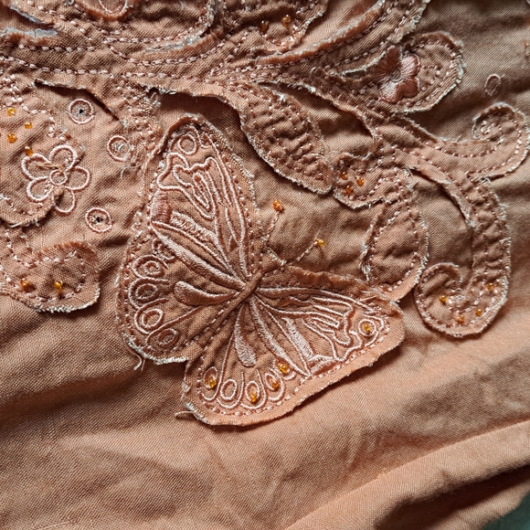 Linen Button-Up Shirt - Picture 7 of 8